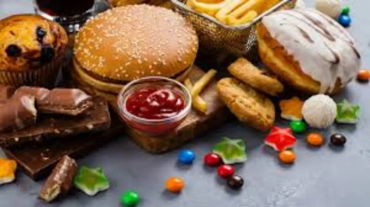 Questi alimenti quotidiani nascondono rischi per la salute: ecco quali evitare Questi alimenti quotidiani nascondono rischi per la salute: ecco quali evitare