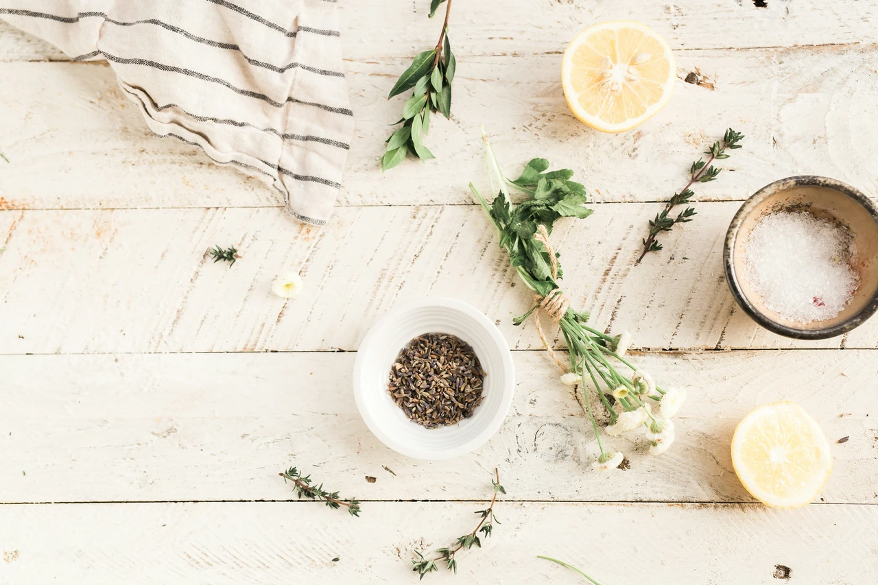 Cassetti che odorano di chiuso: ecco il trucco naturale che li profuma per giorni Cassetti che odorano di chiuso: ecco il trucco naturale che li profuma per giorni
